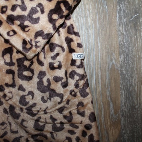 NWT UGG WOMEN'S‎ MIRANDA PLUSH HOODED BATH ROBE LEOPARD BLACK BROWN - Picture 6 of 8
